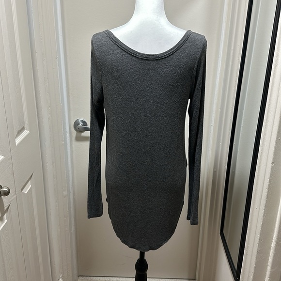 Brandy Melville Long Sleeve - Super Soft - Picture 4 of 7